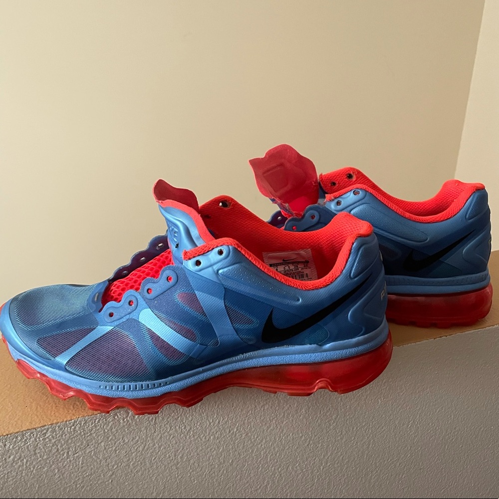 Nike Air Max👟 size 6.5youth, 8 women’s and 39 Eur